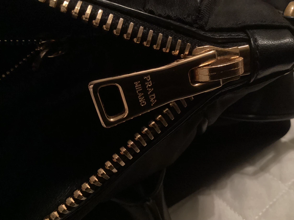 Prada Black Nylon Handbag - photo 4