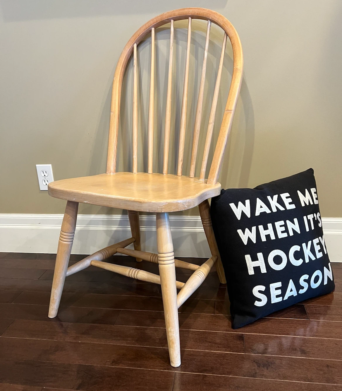 Vintage Windsor Dining Chair - photo 5