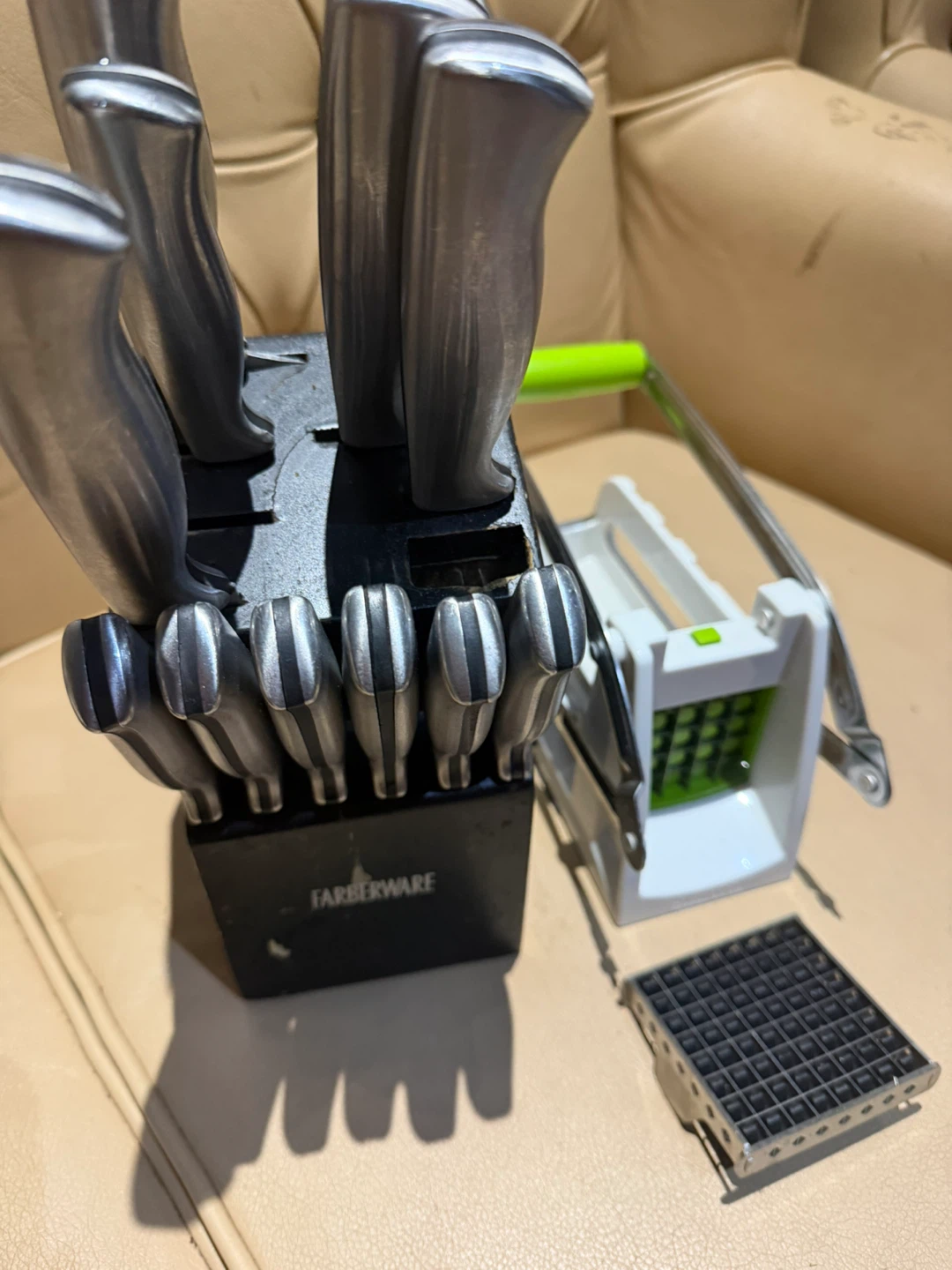 Farberware Knife Block Set and Vegetable Chopper