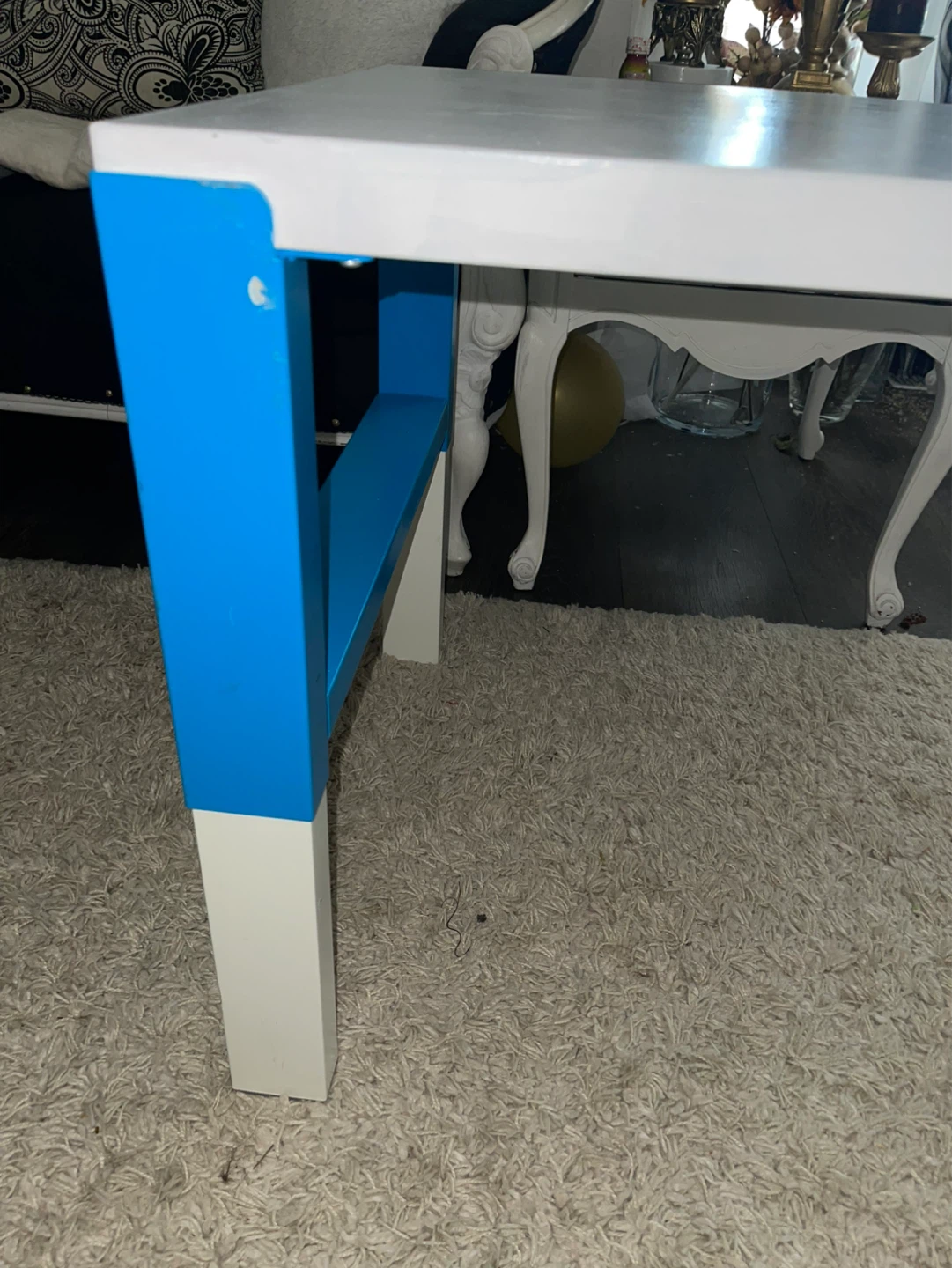 Small Table / Coffee Table - photo 3