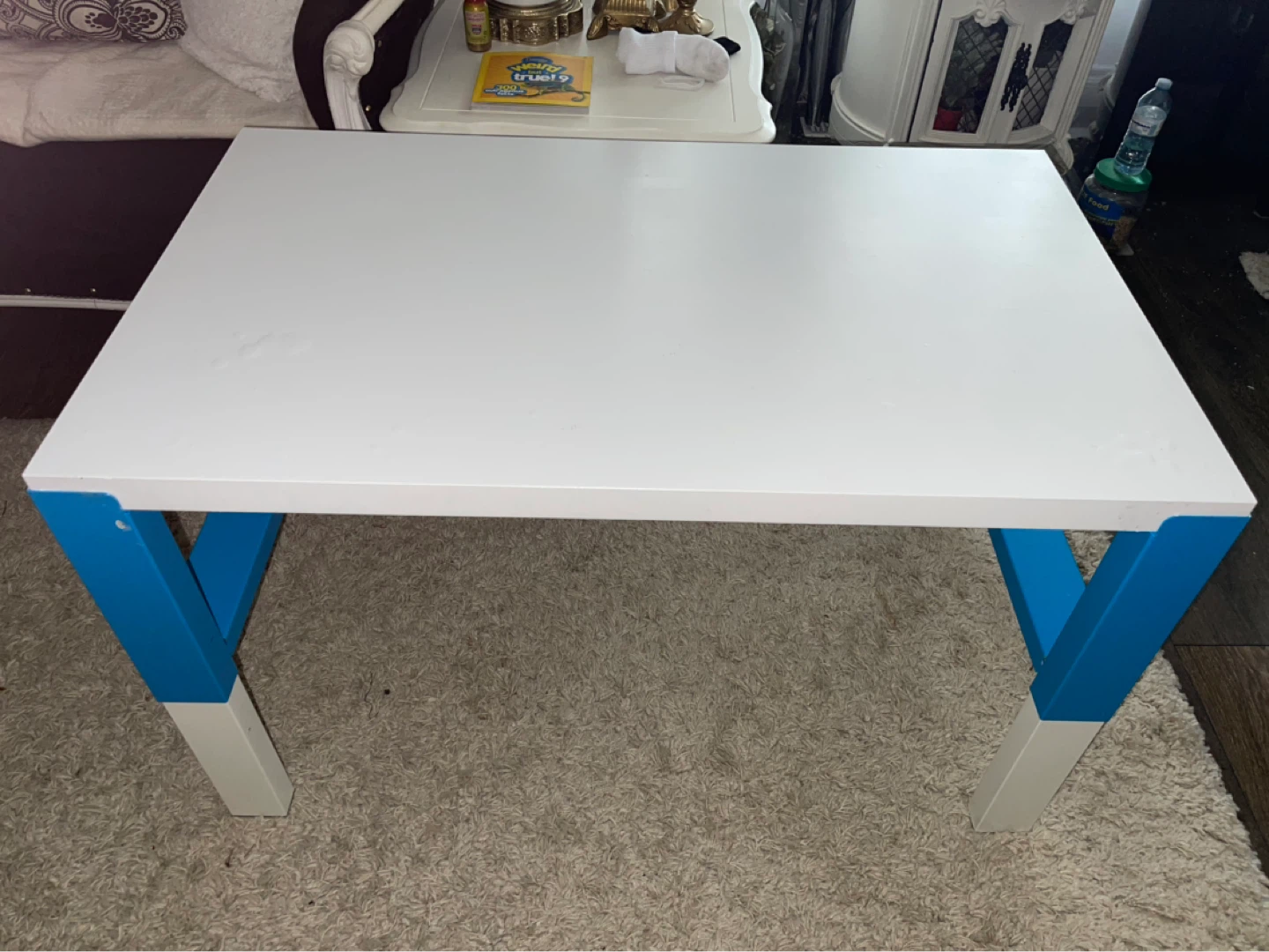 Small Table / Coffee Table - photo 2