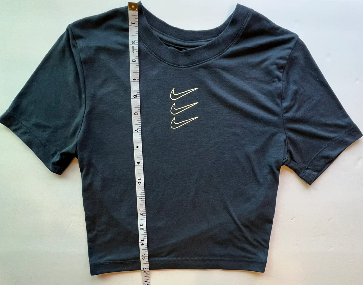 Nike Slim Fit Triple Swoosh Crop Tee 🏈 - photo 3