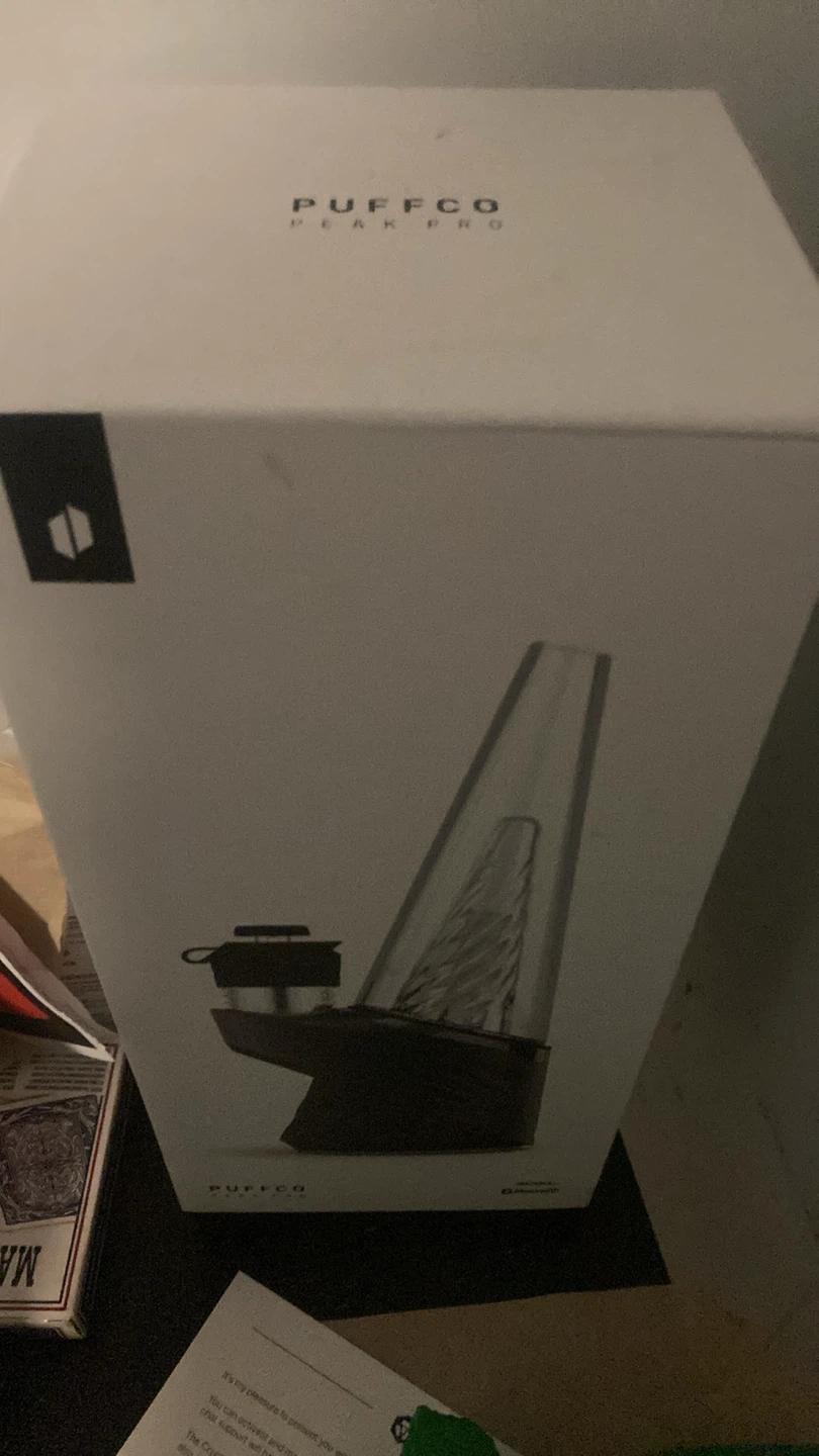 Puffco Peak Pro sealed!!!! 🏈