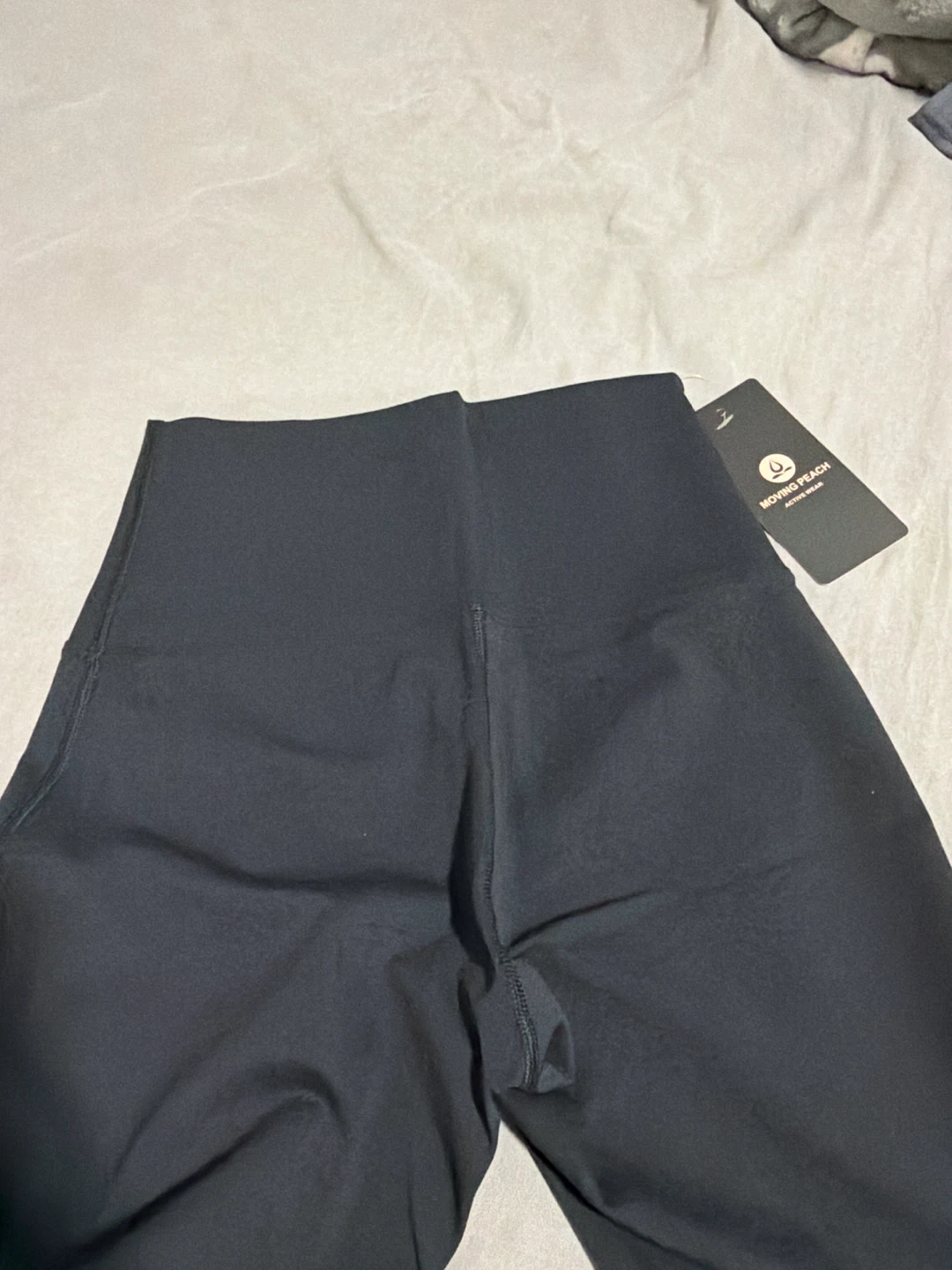 Moving Peach High-Waisted Leggings Size M - photo 3