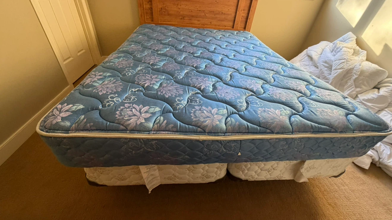 Double bed frame with headboard and mattress - photo 4
