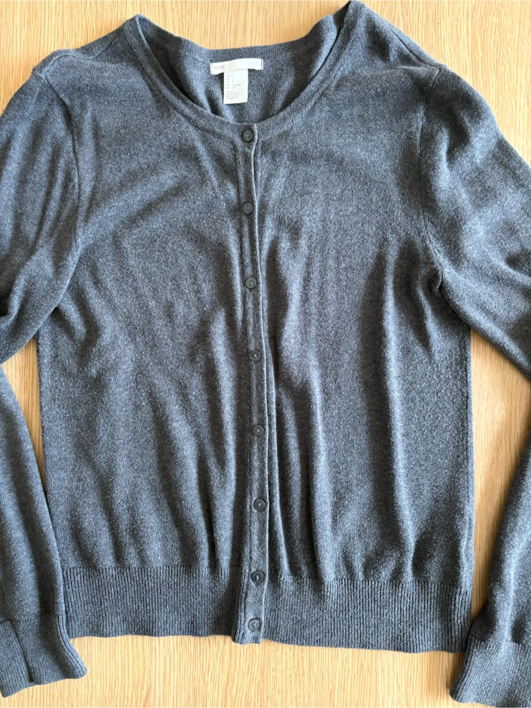 Two H&M Basic Cardigans 🏈 - photo 3