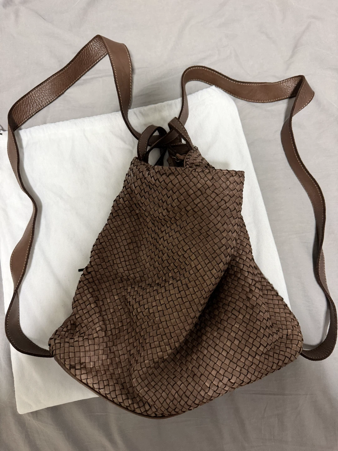 Genuine leather woven convertible bag (shoulder bag + backpack) - photo 2