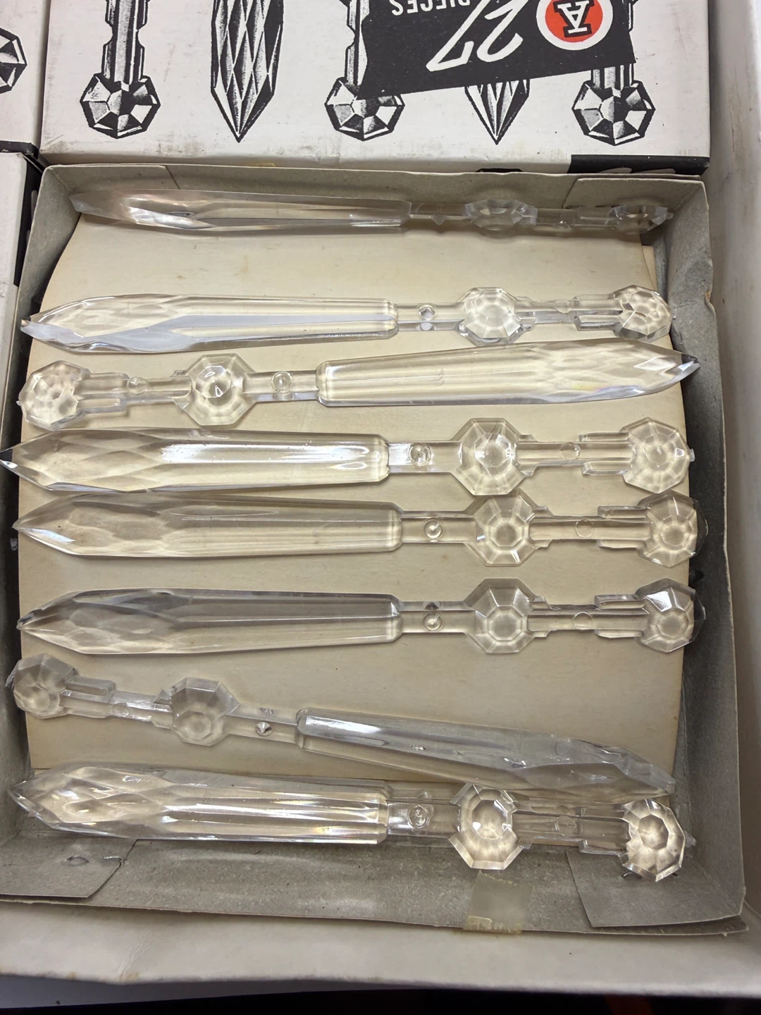Star Industrial Plastic Crystal Chandelier Lamp Fixture - photo 4