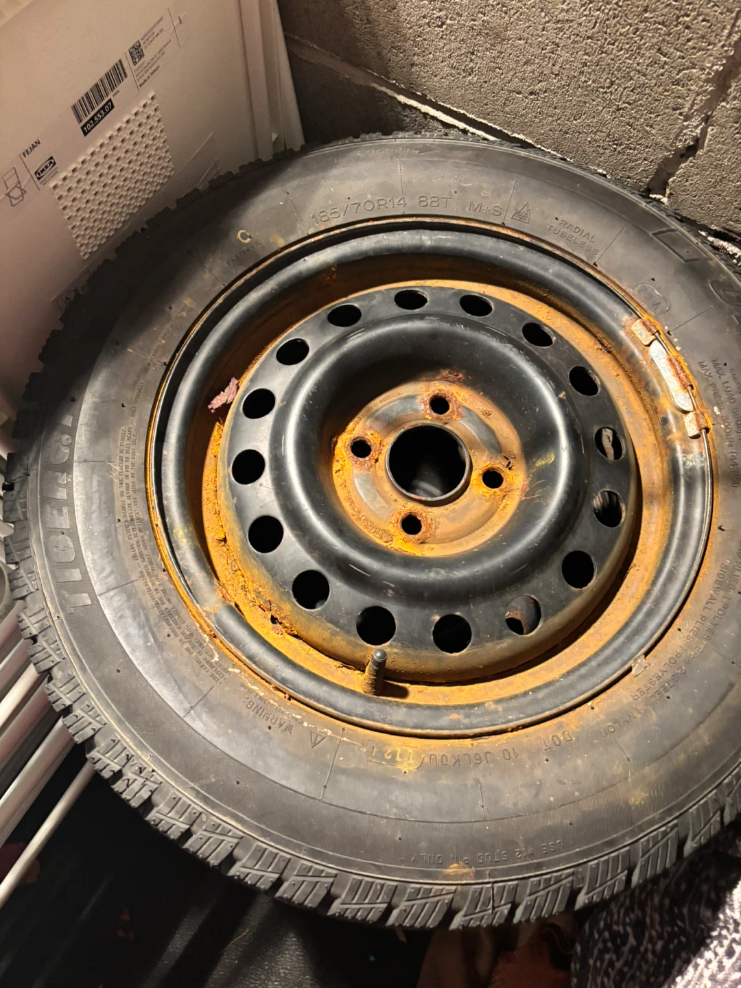 Set of 4 Tigar Tires 185/70R14
