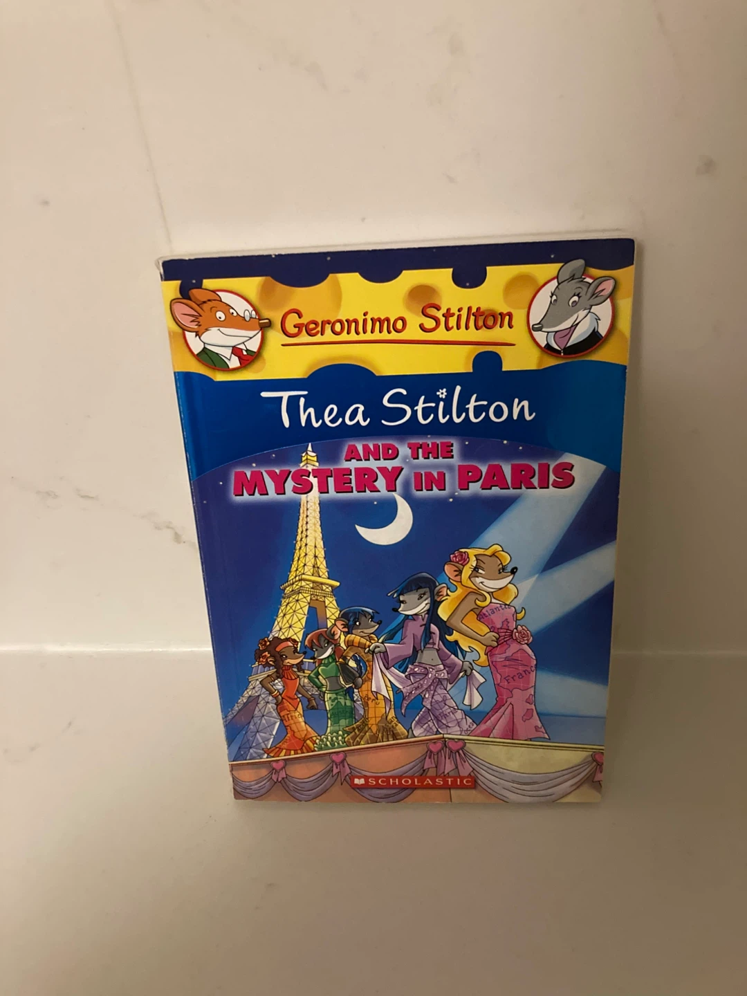 🏈Thea Stilton and the Mystery in Paris