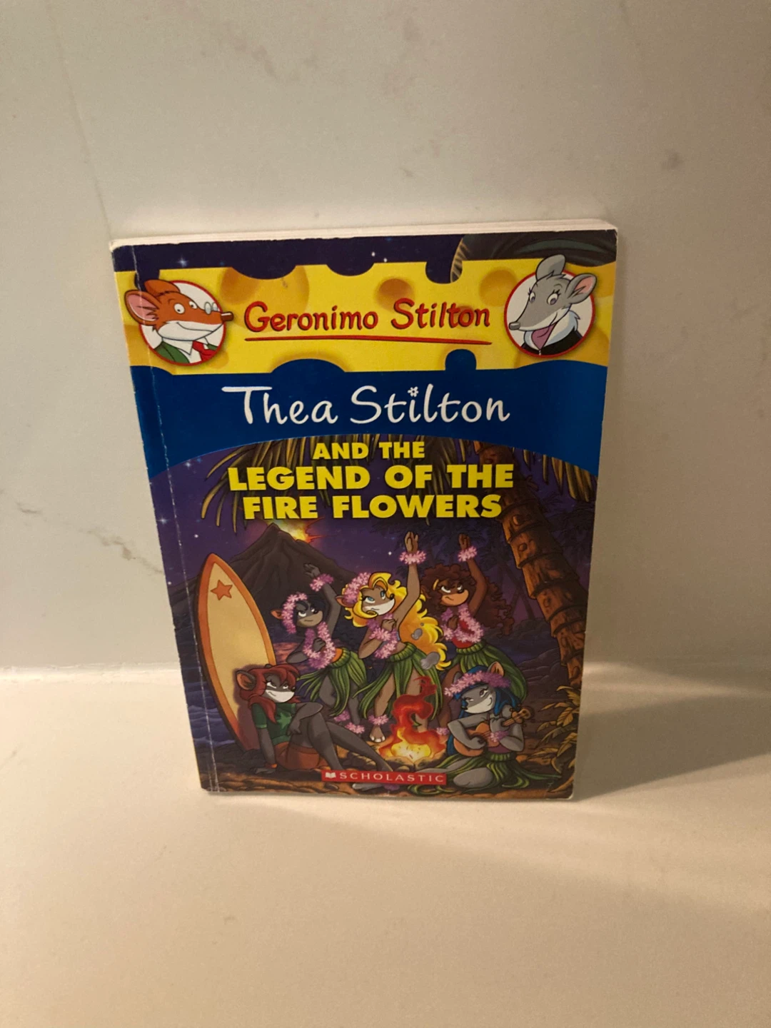🏈Thea Stilton and the Legend of the Fire Flowers