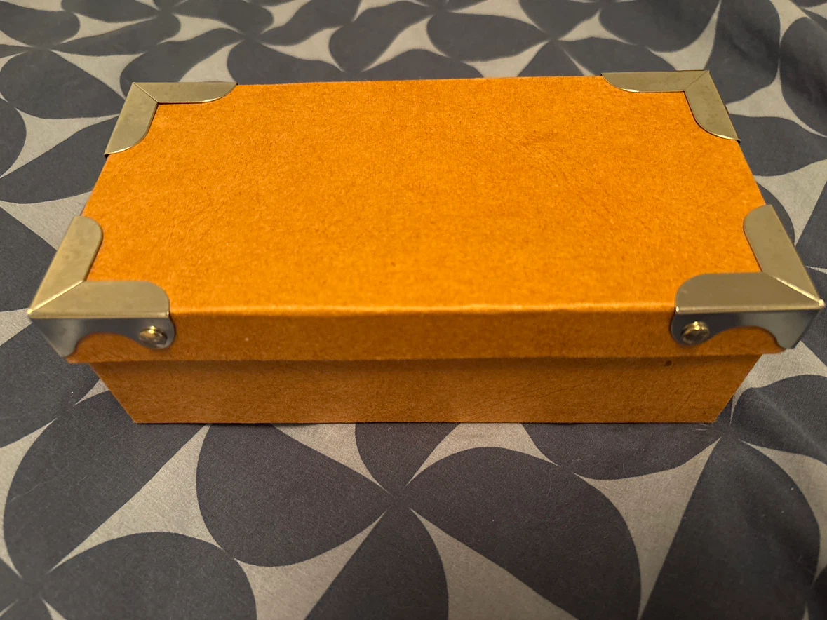 🏈 storage box
