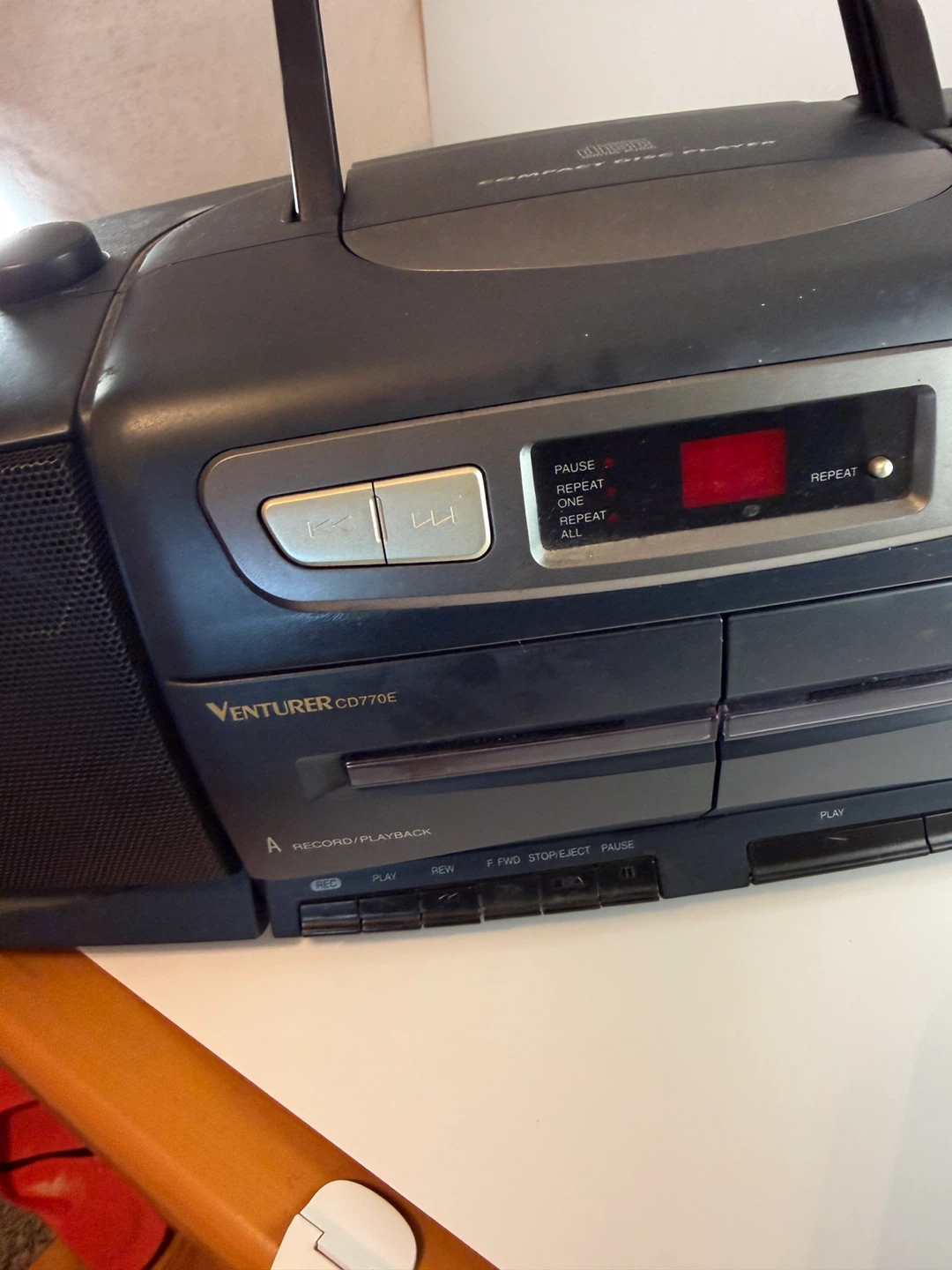 Venturer CD770E Boombox