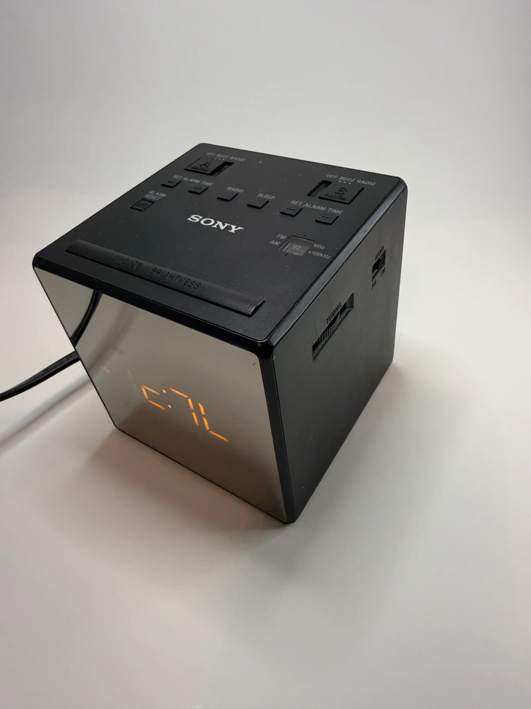 Sony ICF-C1T Alarm Clock Radio - photo 2