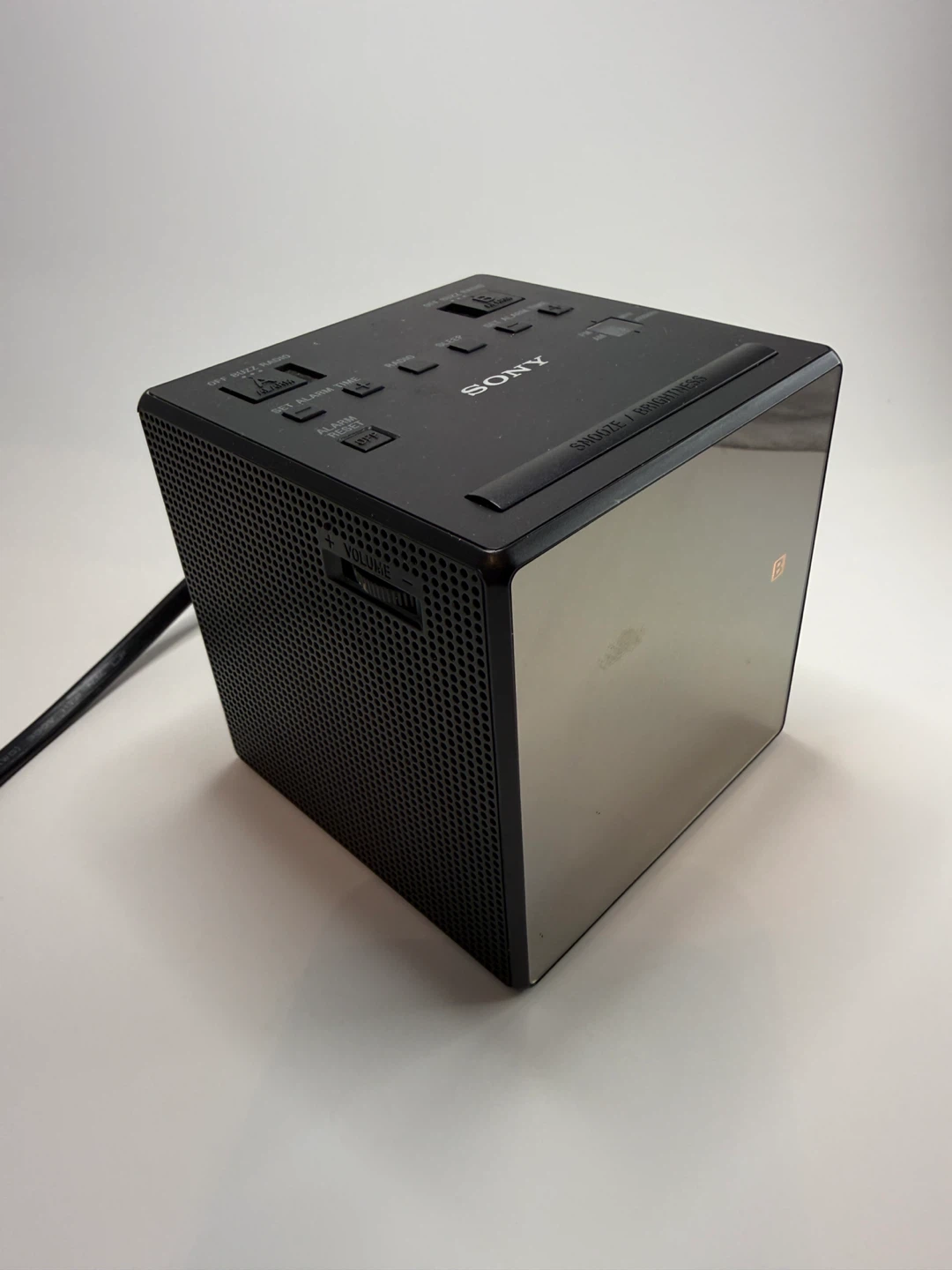 Sony ICF-C1T Alarm Clock Radio - photo 3