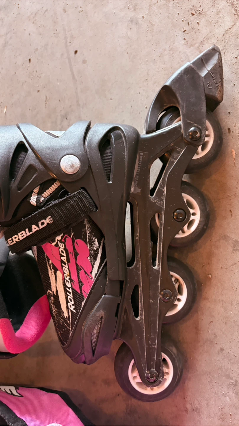 Rollerblades, Wave Board & Snow Sled – $50 - photo 5