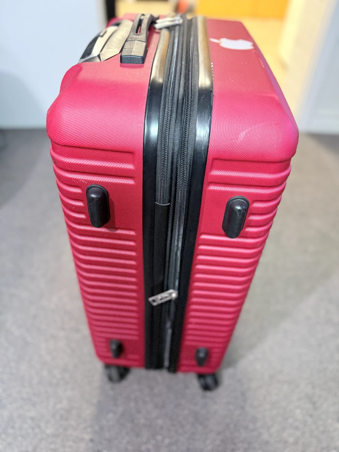 Red hard case suitcase - photo 4