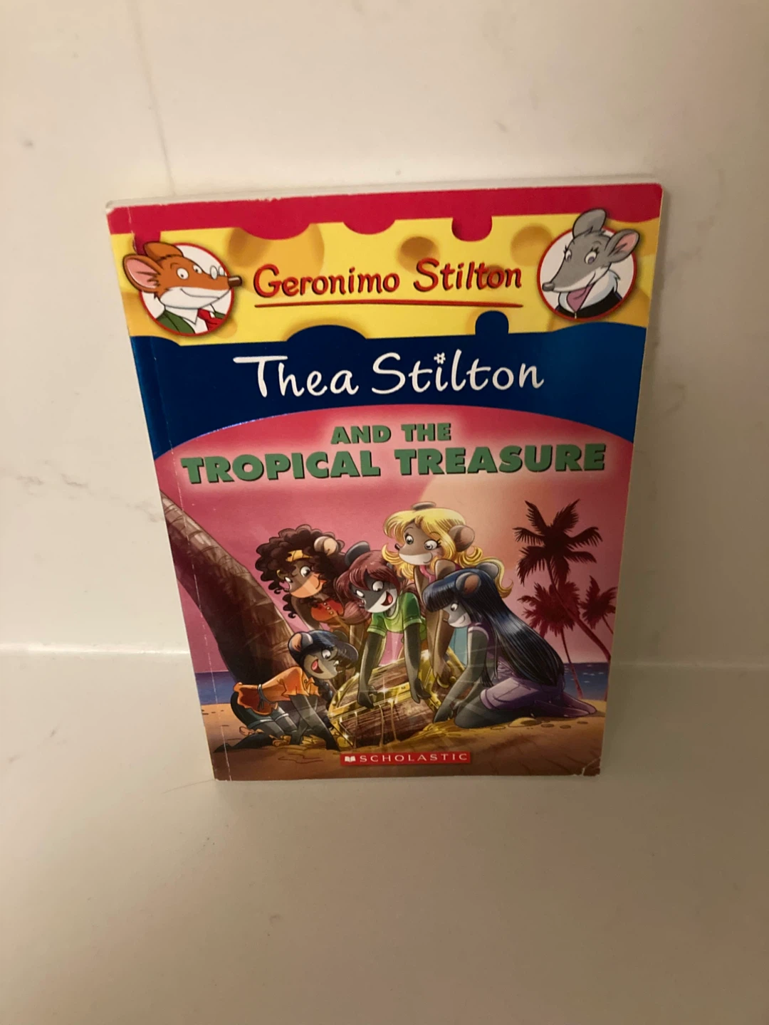🏈Thea Stilton and the Tropical Treasure Book