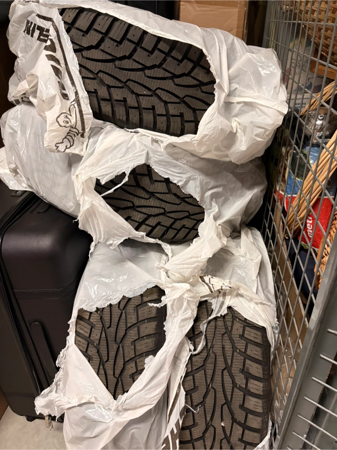 Snow tires Uniroyal Tiger Paw Ice 3 winter on rims - photo 4