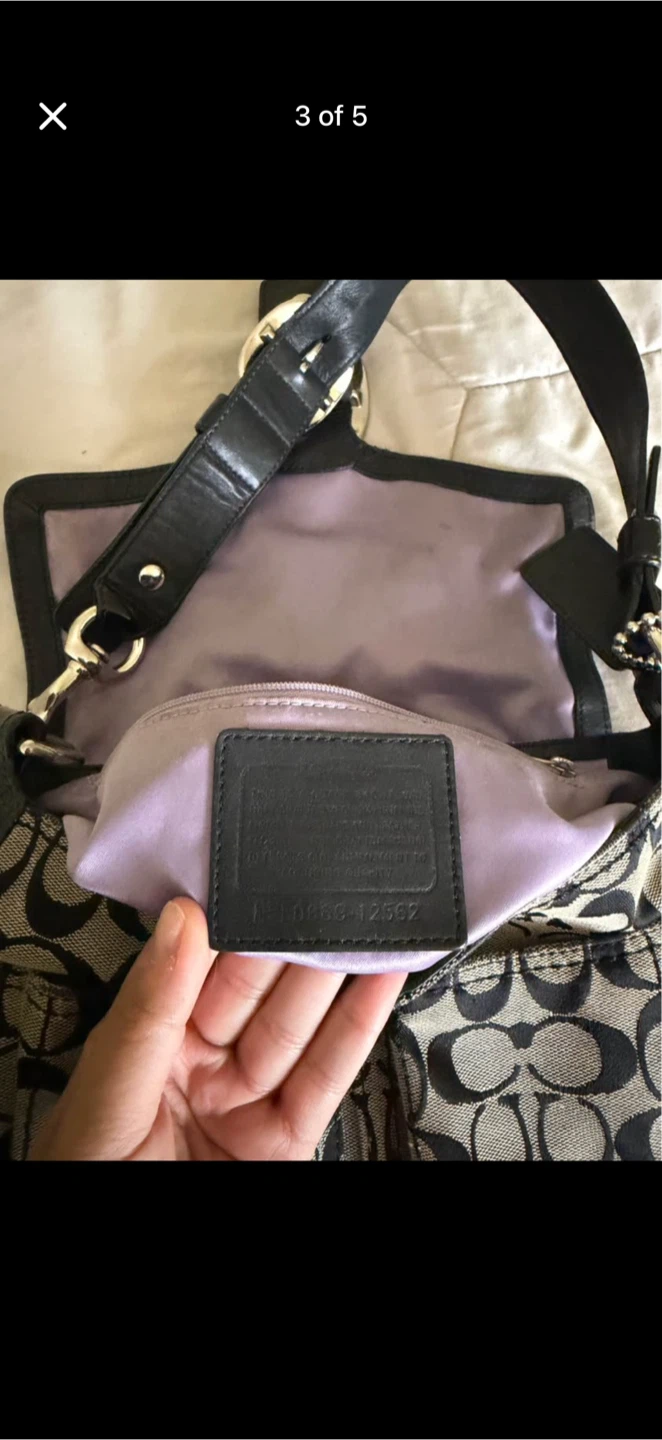Coach Signature Canvas Shoulder Bag - photo 4