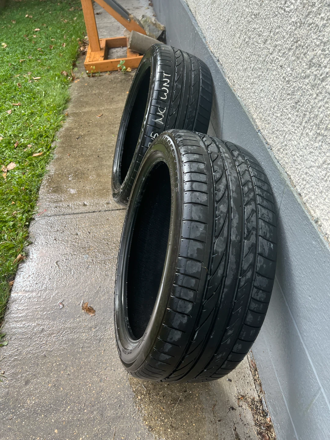 🏈 Pirelli P Zero Tires 235/45R20