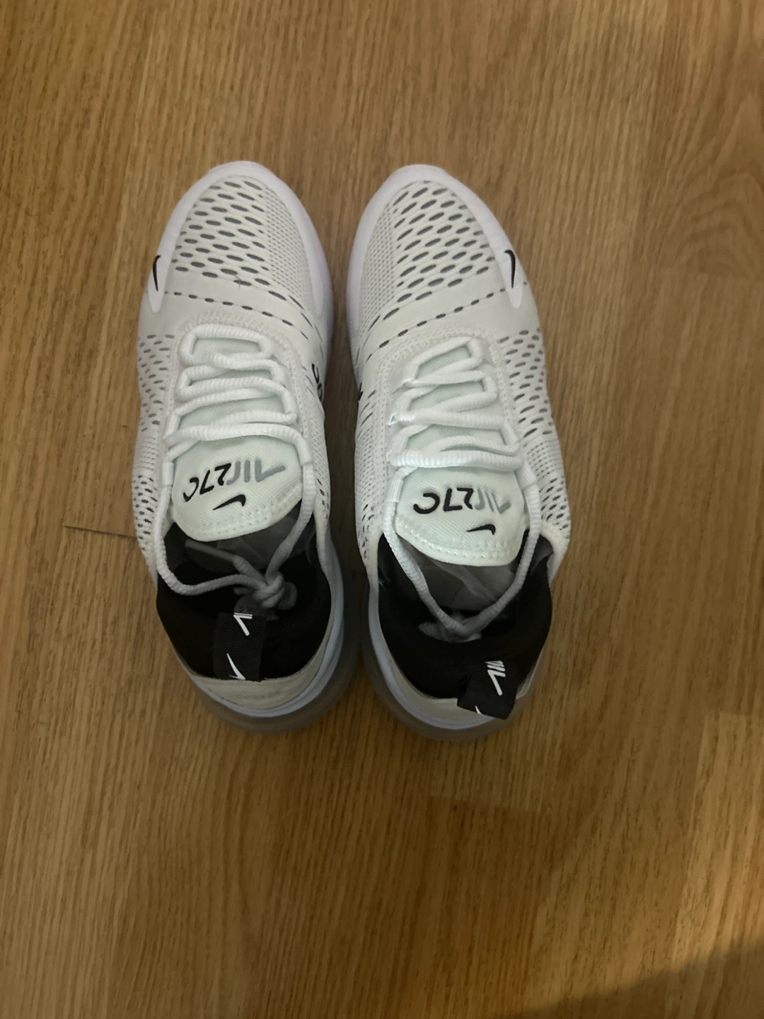 Nike Air max 270 running shoes women size 5.5 - photo 2