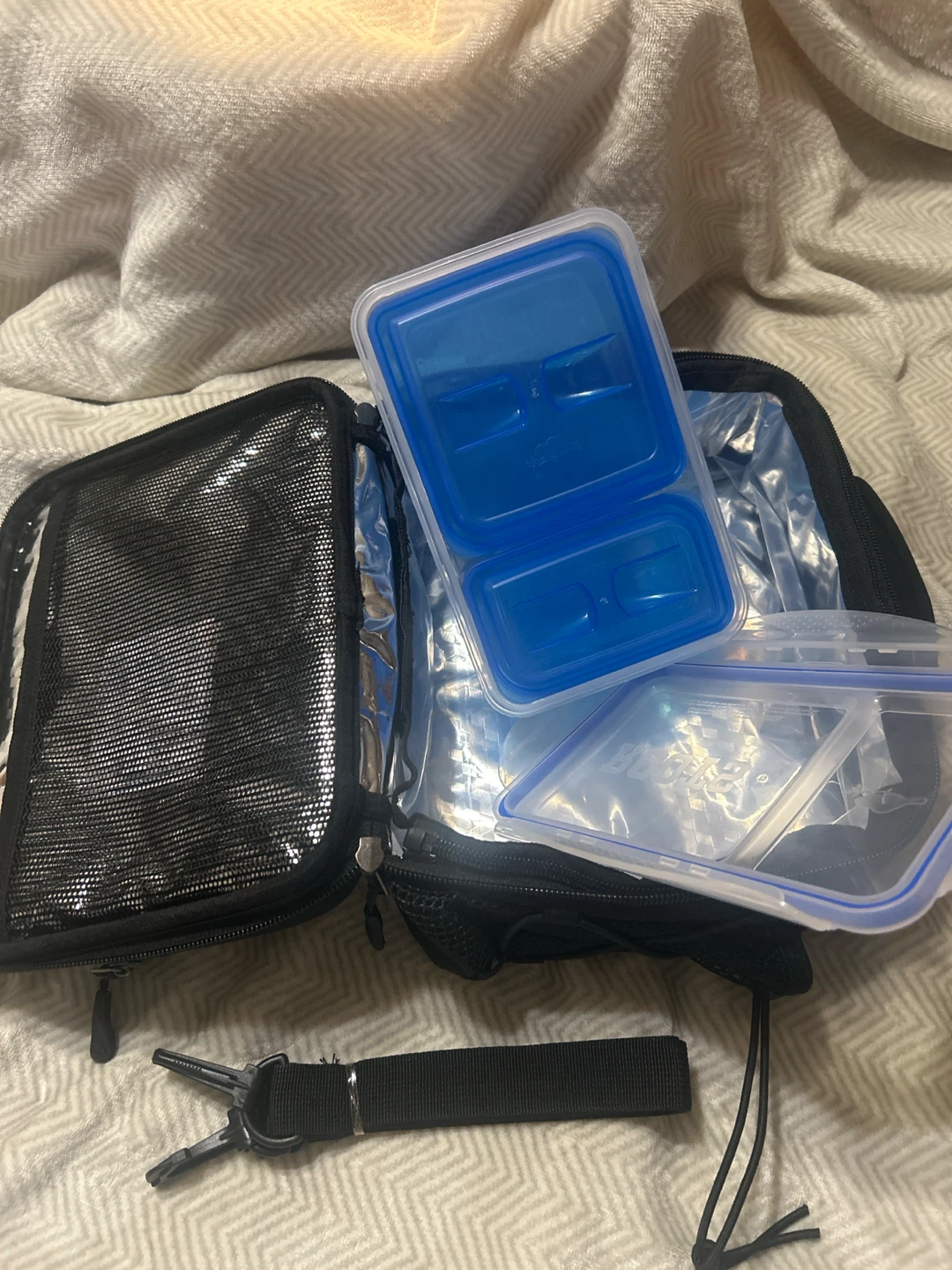 Roots Lunch Bag with Container - photo 3