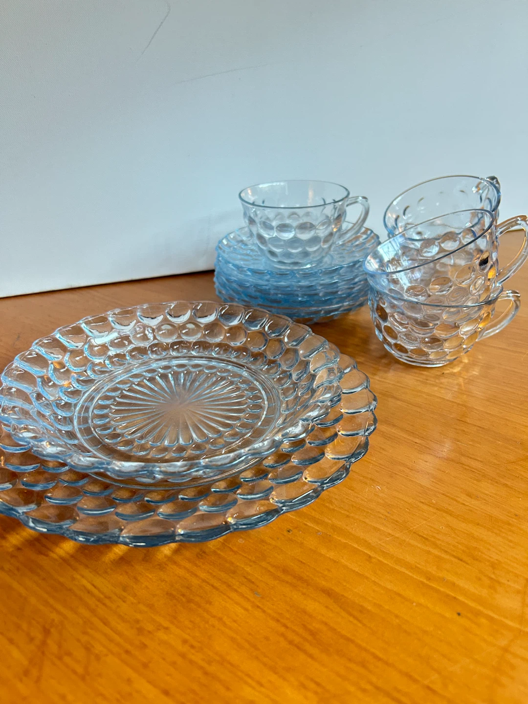 14 piece set of vintage teacup and saucers
