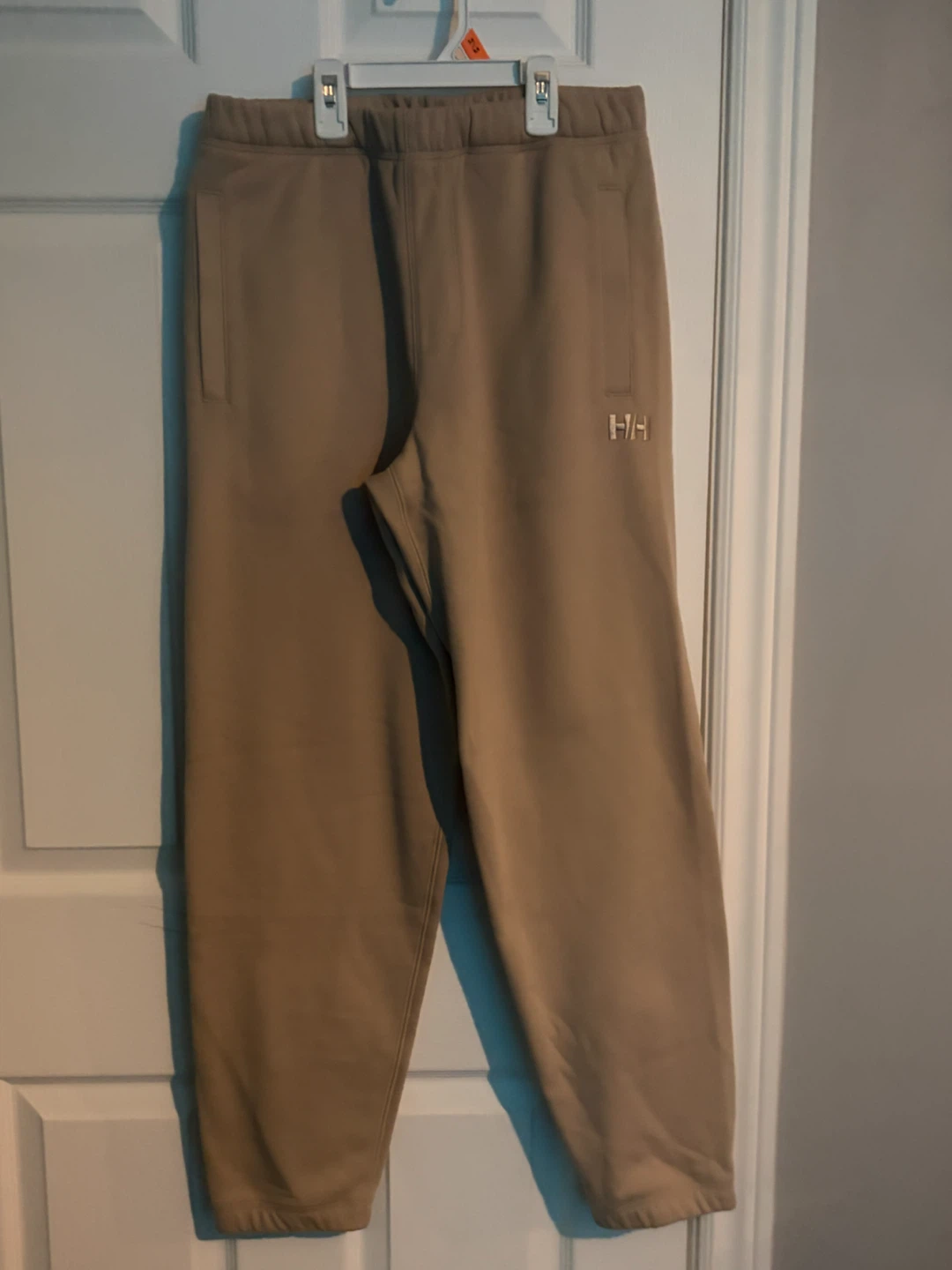 🏈 Helly Hansen Beige Sweatpants