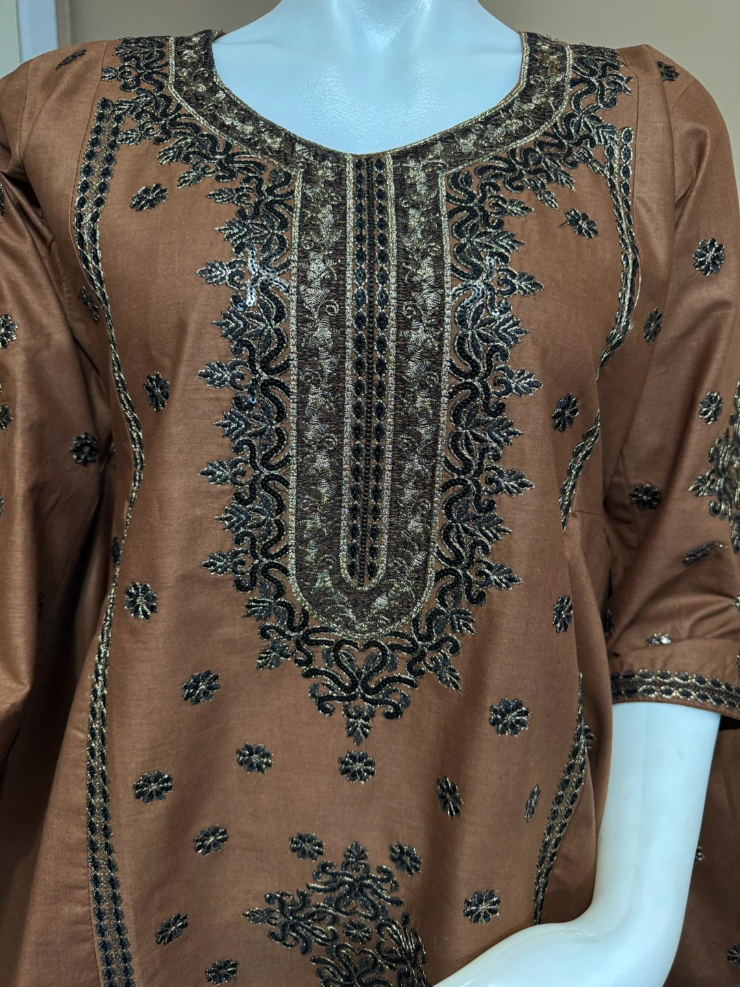 Cotton embroidered peplum top - photo 5