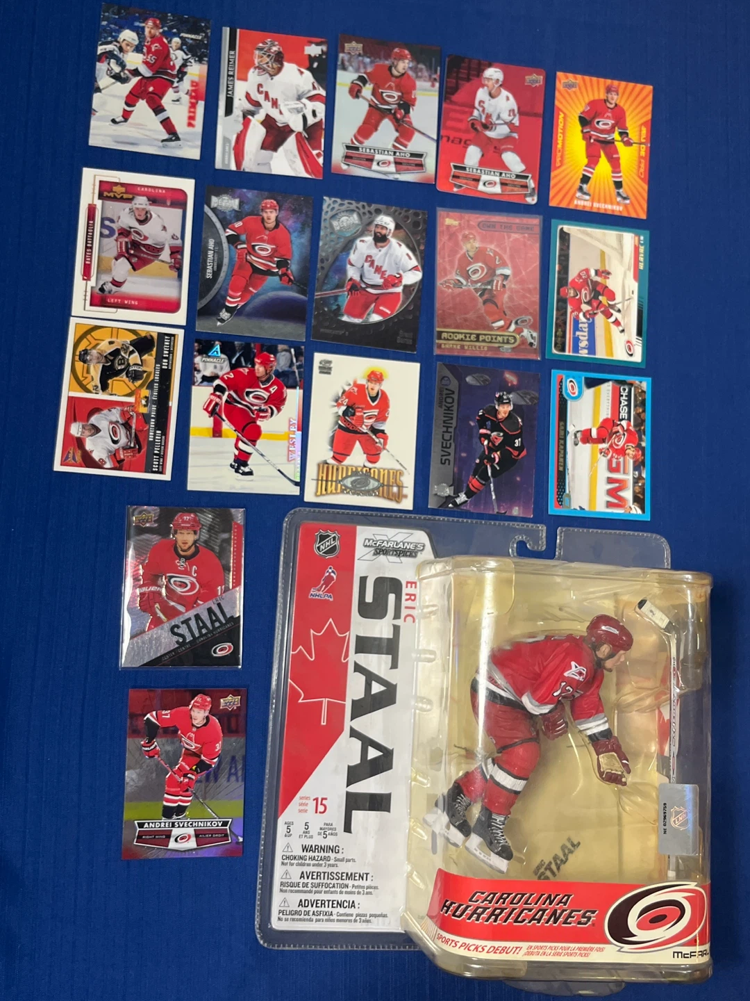 Eric Staal Figure (Hurricanes) – Free Bonus Cards Included!