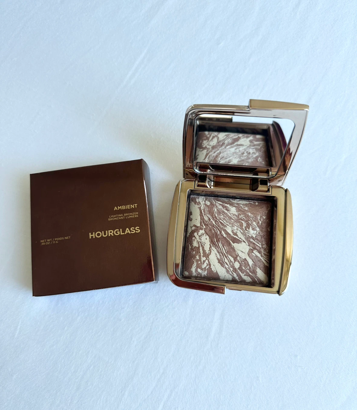 🆕 🏈 Hourglass Ambient Lighting Bronzer - Diffused Bronze Light