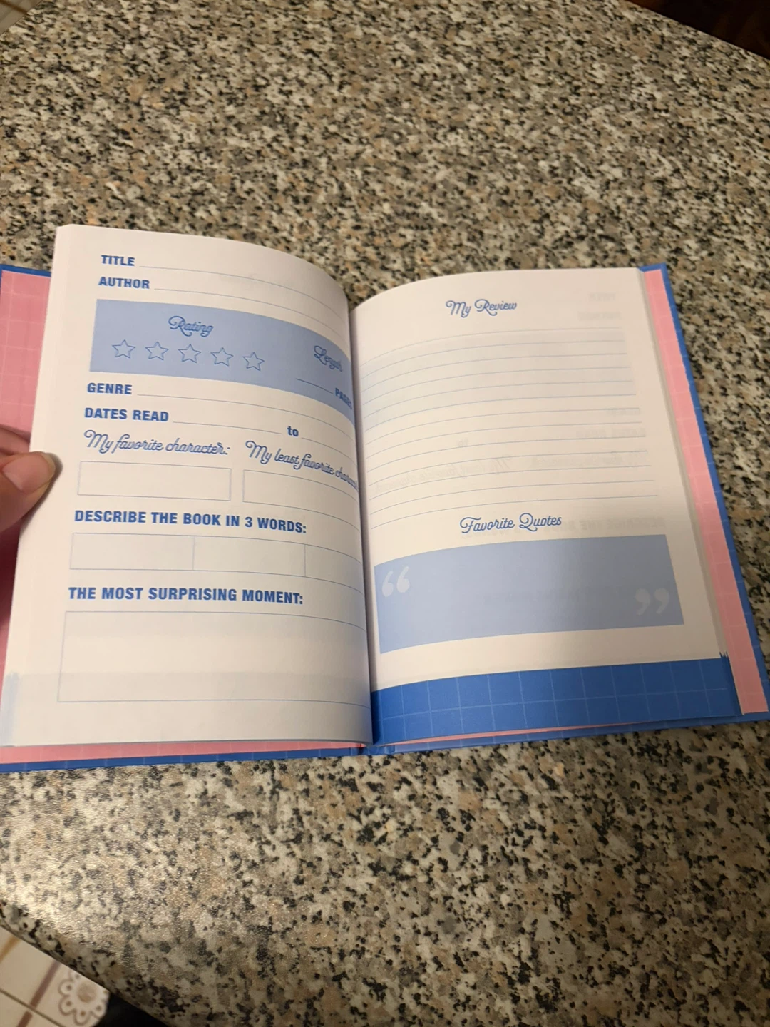Books Are Magic Reading Journal 🏈 - photo 2