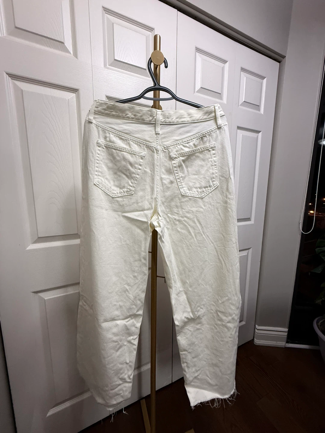 Uniqlo :C Off-White Wide-Leg Jeans - photo 2