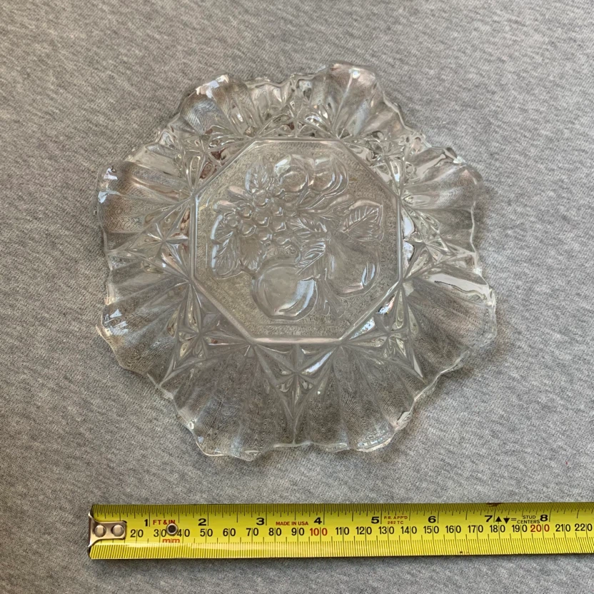 Vintage Clear Pressed Glass Fruit Dish 🏈 - photo 3