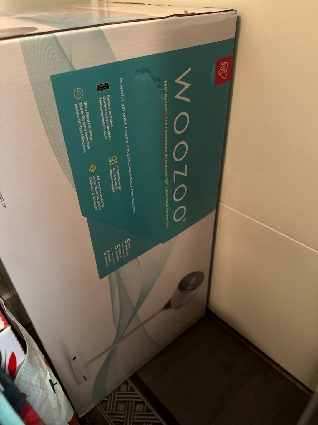 IRIS Woozoo 360 Degree Pedestal Fan