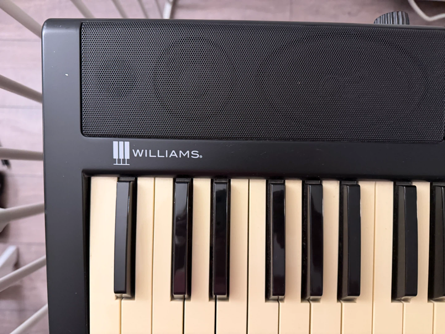 Williams Legato Digital Piano - with stand - photo 3