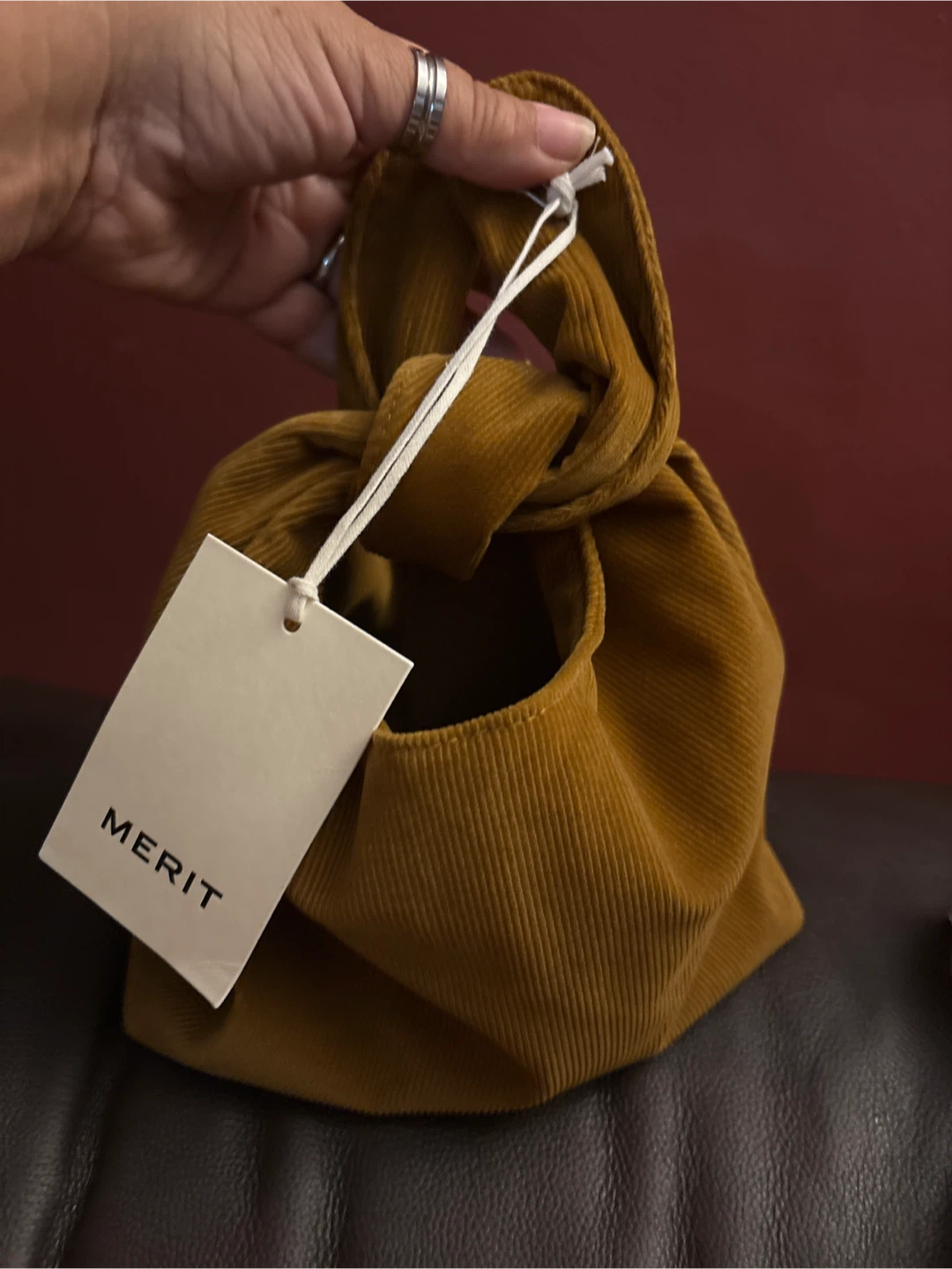 New Merit Brand Corduroy Knot Handbag 🏈 - photo 4