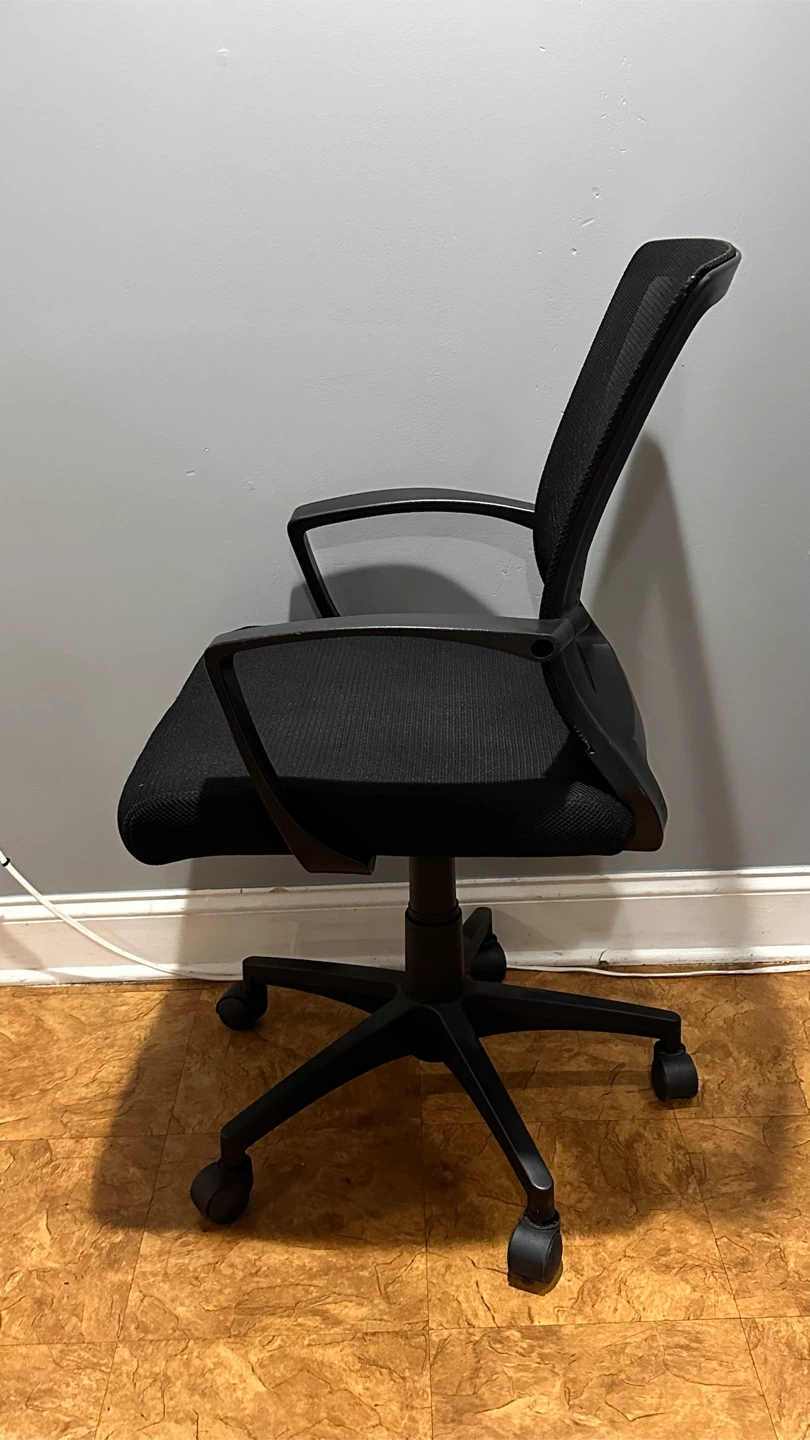 Black Mesh Office Chair - photo 3