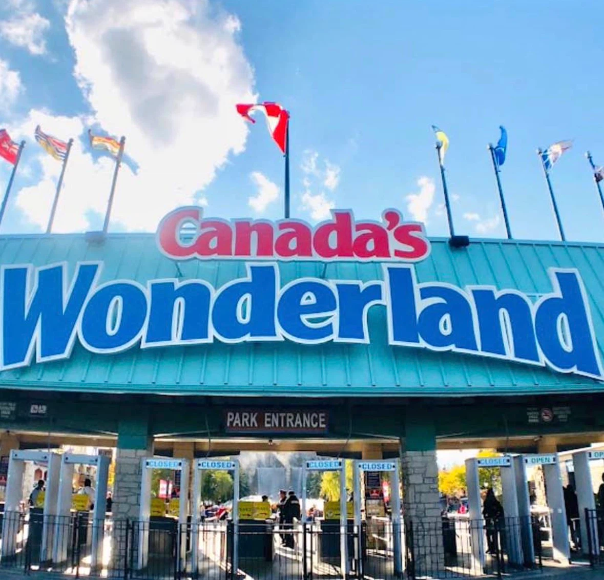 2 Canadas wonderland ticket