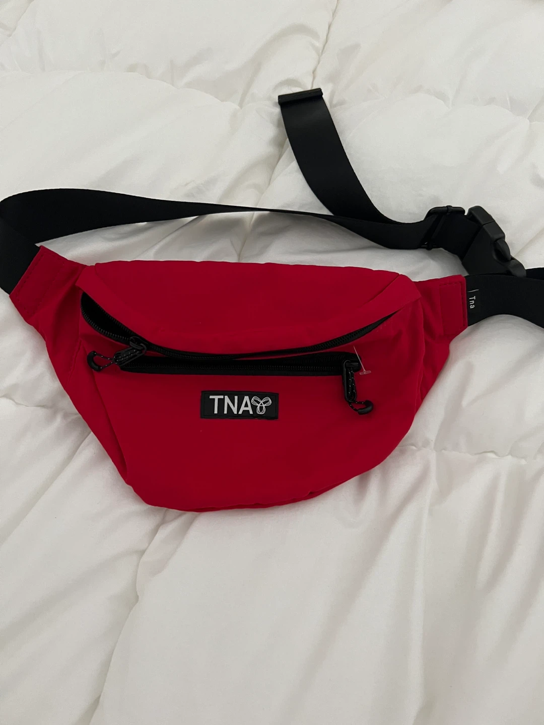 TNA red belt bag - photo 3