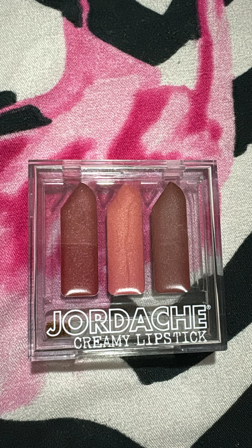 🏈 Jordache Creamy Lipstick Palette