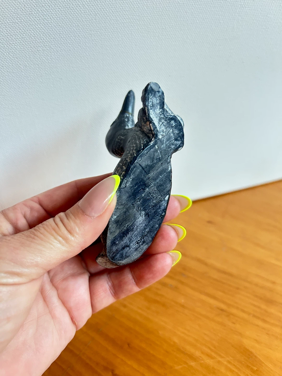 Wolf Original soapstone carved loon with chick - photo 3