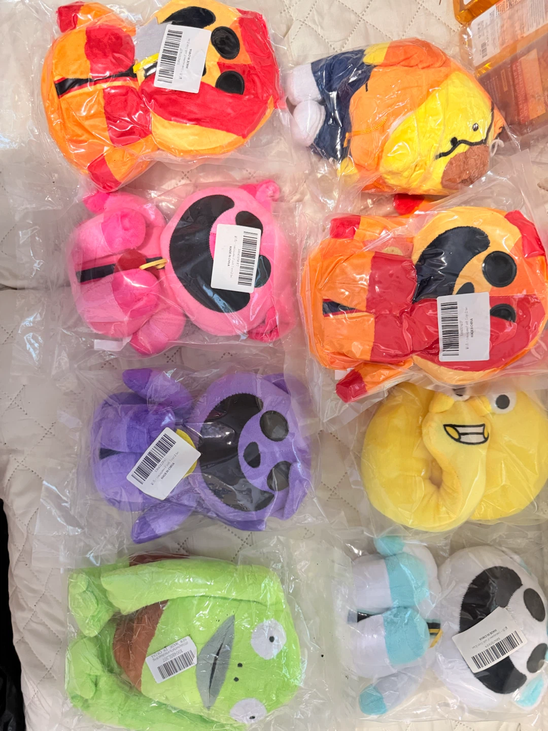 Set of 8 Assorted Plush Toys Smiling Critters