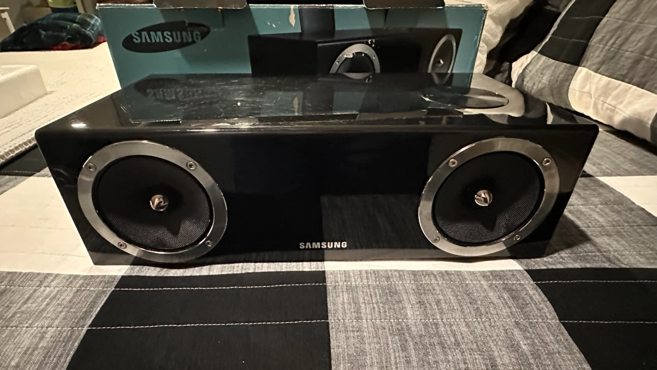 Samsung Wireless Audio Speaker with Dock DA-E670 - photo 3