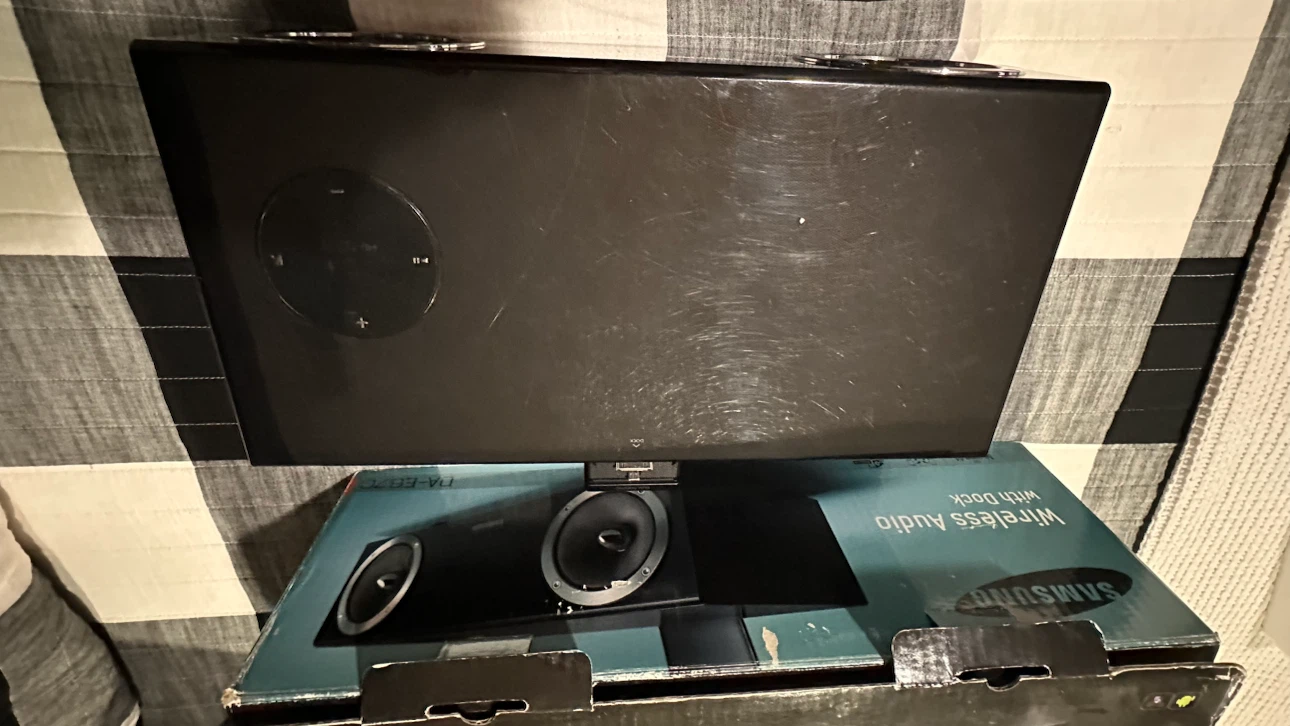Samsung Wireless Audio Speaker with Dock DA-E670 - photo 4