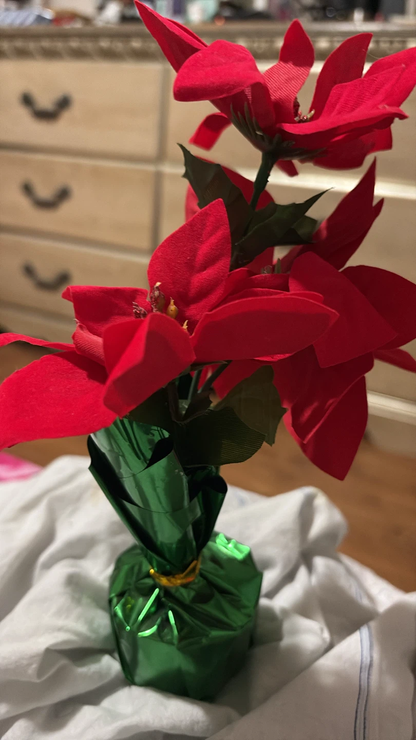 🏈 Artificial Poinsettia Arrangement