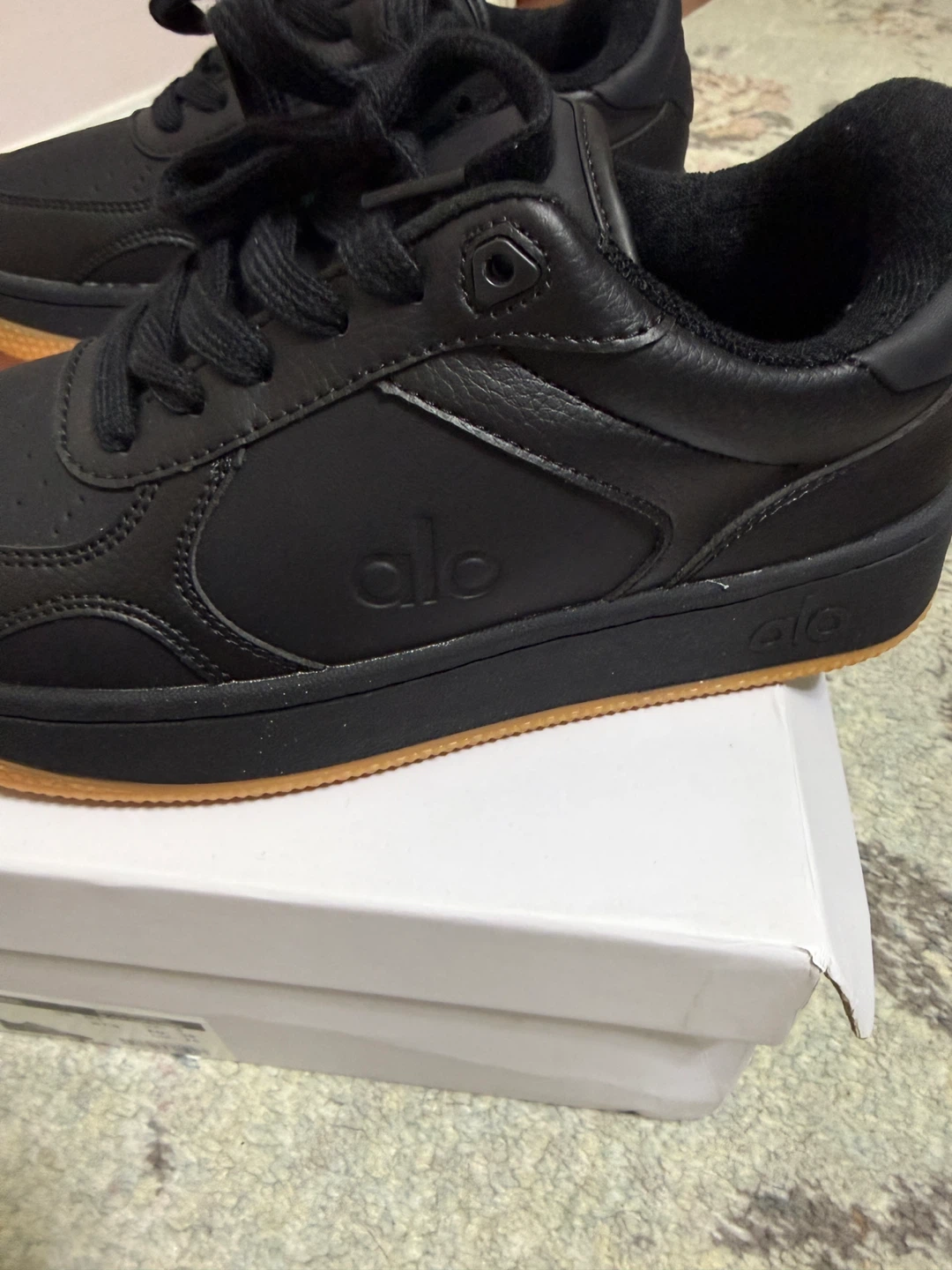 Alo Yoga Sneakers - photo 4