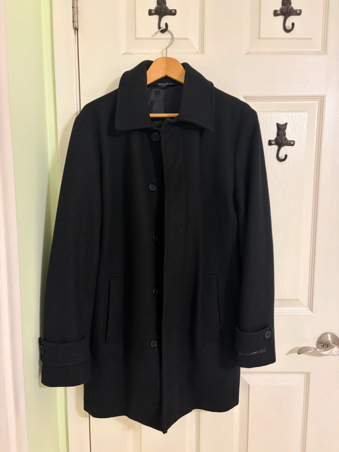 Men’s Black Wool-Blend Overcoat