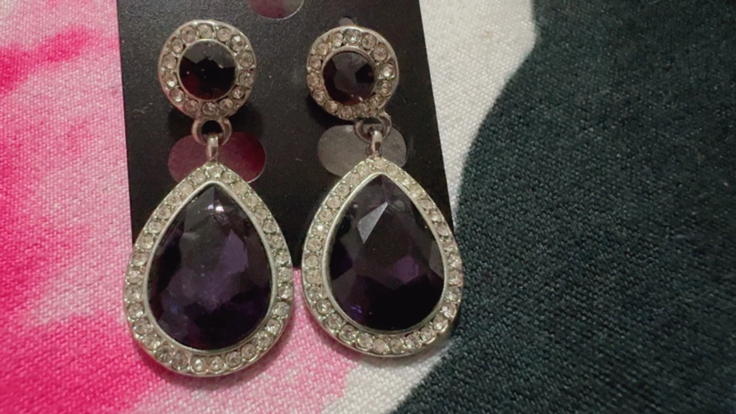 🏈 Purple Teardrop Crystal Earrings - photo 3